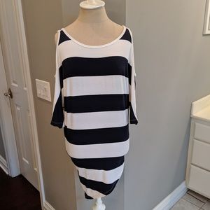 Red 23 cold shoulder tunic